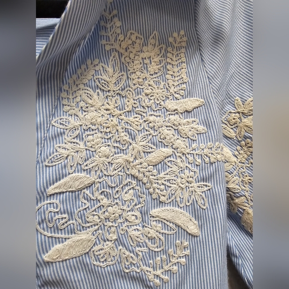 Alice + Olivia Toro Embroidered Striped Poplin Top Size XS - Picture 5 of 11